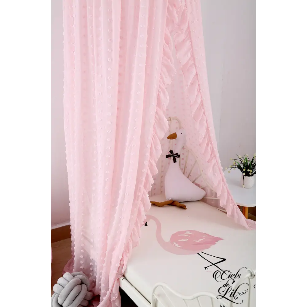 Ciel de lit rose - Maison Nougatine